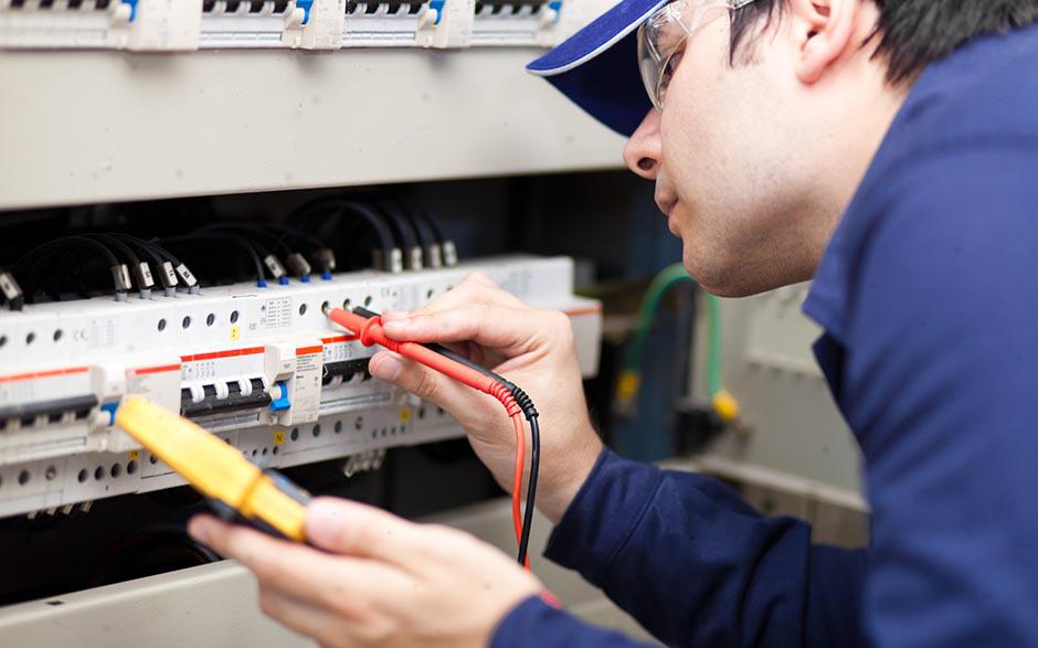 cherche électricien Itteville
